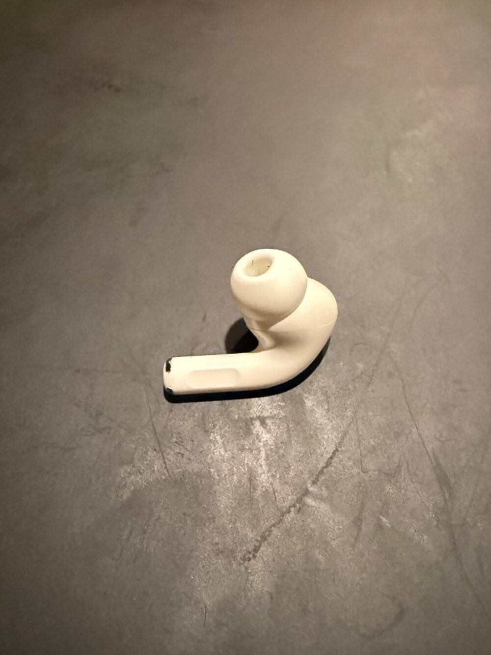Right Replacement AirPod - AirPods Pro (2nd Generation)